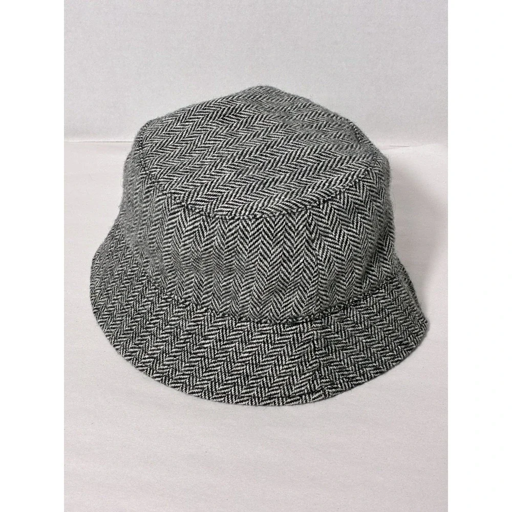 Aeropostale reversible bucket hat Sz Small 20